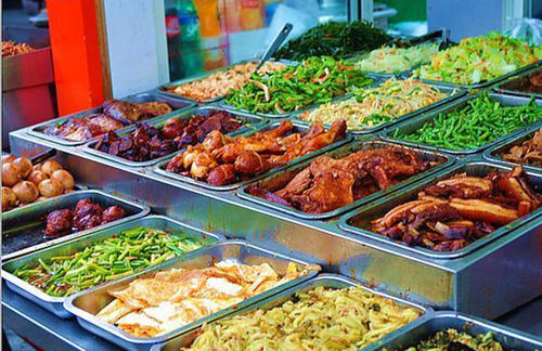 學(xué)校食堂承包是一塊大大的肥肉?
